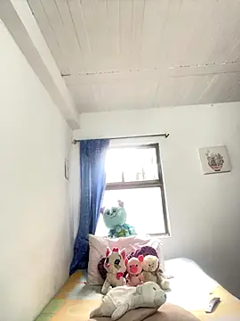 AlondraDiossa03 online show from 10-09-25, 07:03