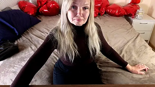 Abby Moore  online show from 03-07-26, 01:27