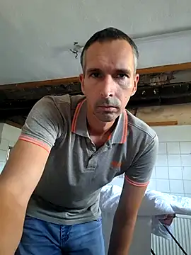 Snapshot of Geiler-boy313 chatting on 07-10-26, 02:28 Geiler-boy313 online show from 07-10-26, 02:28
