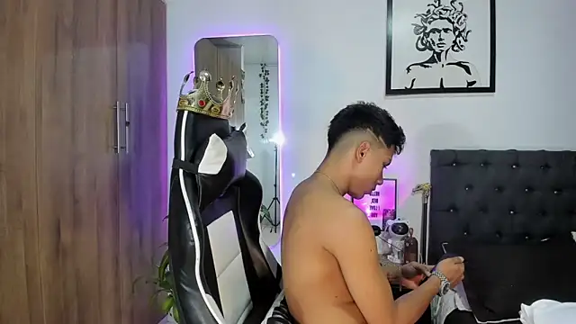 AlanNaughty online show from 02-04-26, 11:44