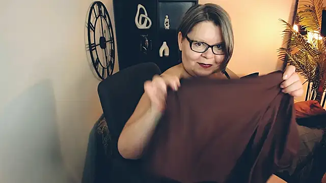 Shannonshine online show from 03-03-26, 01:51