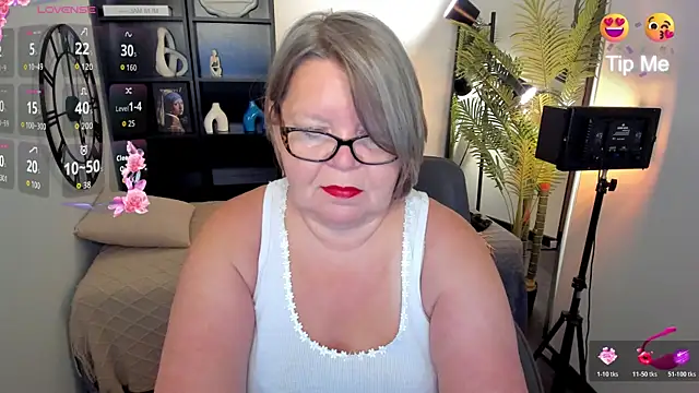 Shannonshine online show from 07-21-26, 05:20