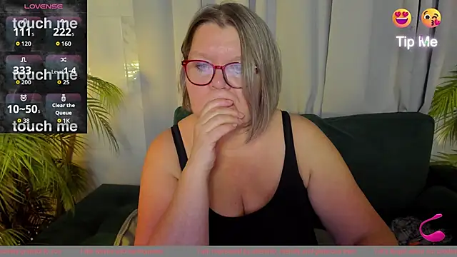 Shannonshine online show from 09-30-25, 05:24