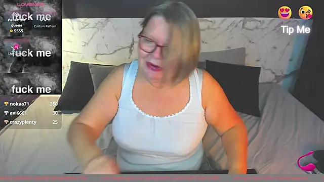 Shannonshine online show from 09-24-25, 05:41