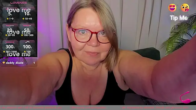 Shannonshine online show from 10-06-25, 01:34