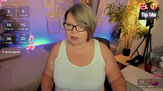 Shannonshine online show from 07-23-26, 01:41