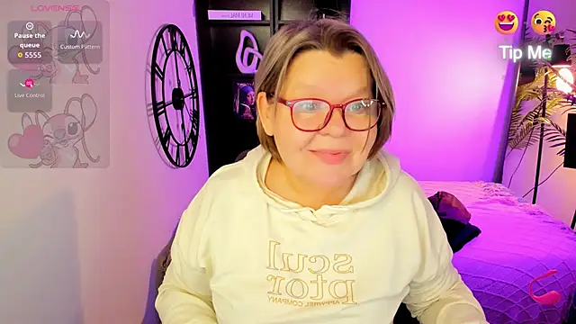 Shannonshine online show from 03-17-26, 05:21