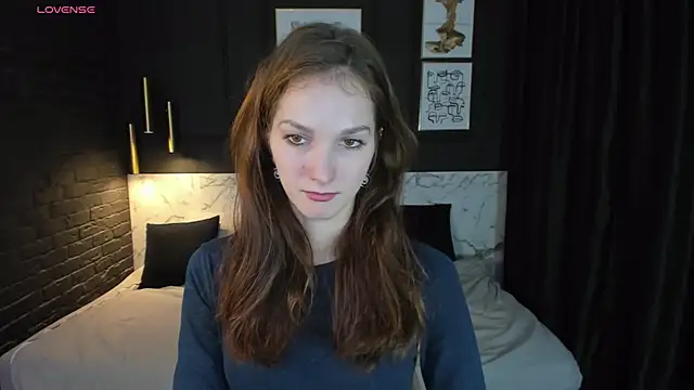 MirandaGlow online show from 01-28-25, 05:43