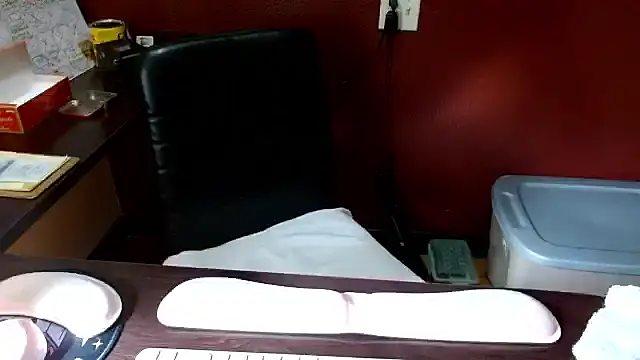 Snapshot of mycock2474u chatting on 10-31-25, 09:00 mycock2474u online show from 10-31-25, 09:00