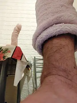 Snapshot of david_geam chatting on 02-05-25, 02:08 david geam online show from 02-05-25, 02:08