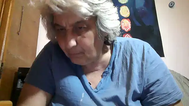 Snapshot of ExquisiteMature chatting on 04-19-26, 06:21 ExquisiteMature online show from 04-19-26, 06:21