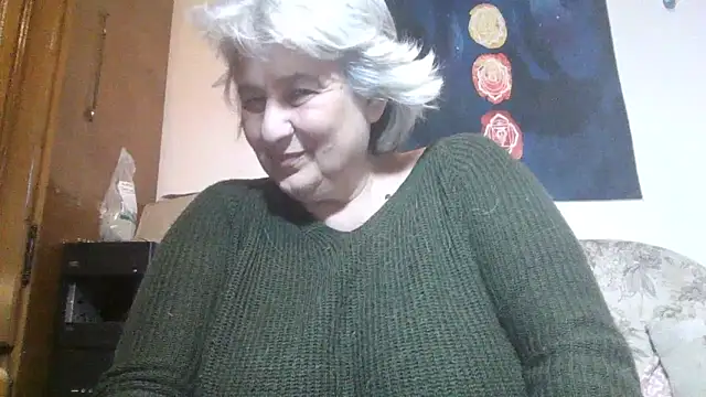 Snapshot of ExquisiteMature chatting on 05-14-26, 11:13 ExquisiteMature online show from 05-14-26, 11:13