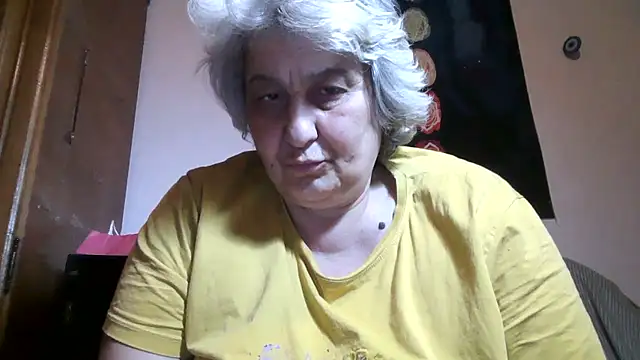 Snapshot of ExquisiteMature chatting on 04-21-26, 06:25 ExquisiteMature online show from 04-21-26, 06:25