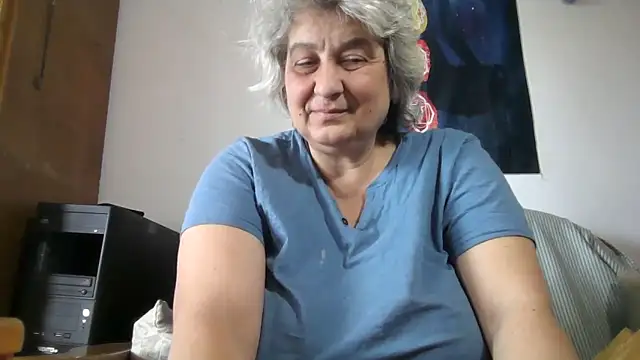 Snapshot of ExquisiteMature chatting on 04-20-26, 06:27 ExquisiteMature online show from 04-20-26, 06:27