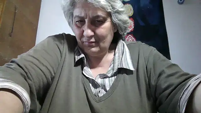 Snapshot of ExquisiteMature chatting on 04-17-26, 03:26 ExquisiteMature online show from 04-17-26, 03:26