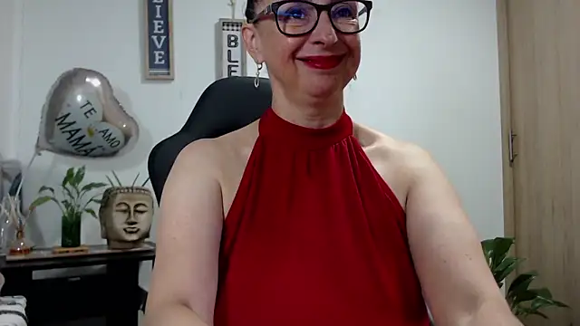 Snapshot of pattymaturex chatting on 05-16-26, 01:15 pattymaturex online show from 05-16-26, 01:15