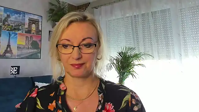vanessa chat online show from 05-21-26, 01:19