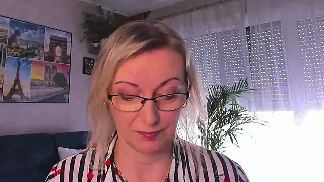 vanessa chat online show from 03-24-26, 02:28