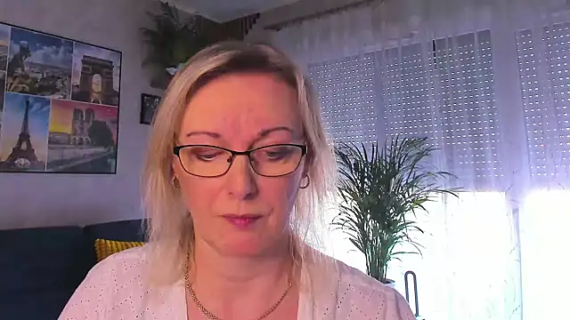 vanessa chat online show from 03-18-26, 02:19