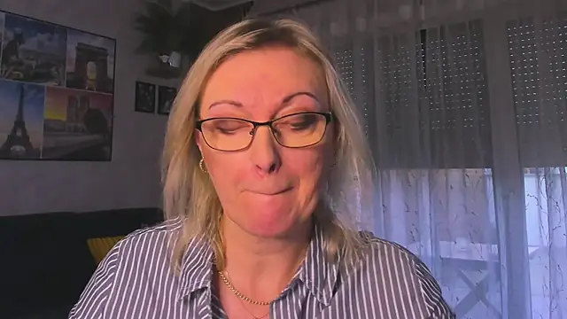 vanessa chat online show from 02-18-26, 03:52