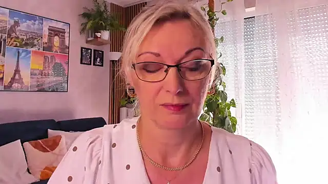 vanessa chat online show from 09-12-25, 06:35