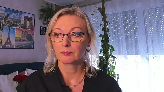 vanessa chat online show from 09-23-25, 01:40