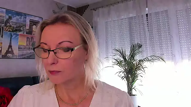vanessa chat online show from 08-03-26, 01:28