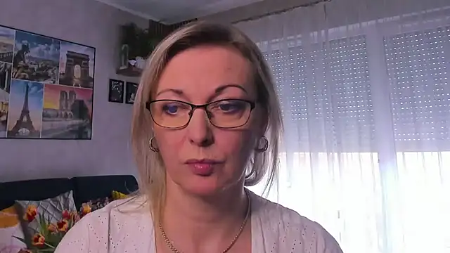 vanessa chat online show from 03-17-25, 02:23