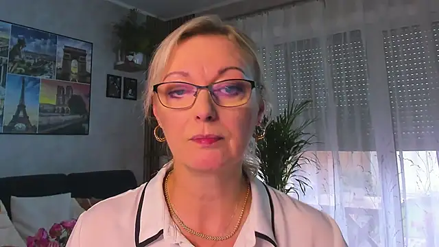 vanessa chat online show from 10-08-25, 01:56