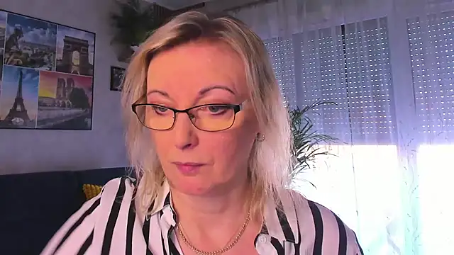 vanessa chat online show from 03-03-26, 02:13