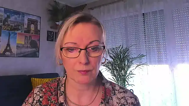 vanessa chat online show from 03-19-26, 02:17