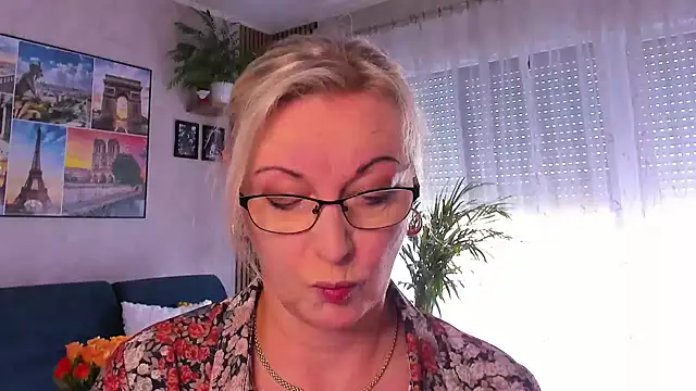vanessa chat online show from 05-14-26, 01:19