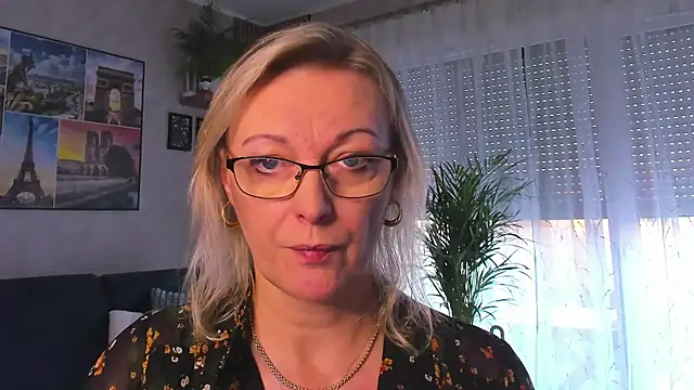 vanessa chat online show from 11-06-25, 02:21