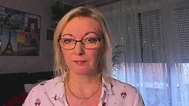 vanessa chat online show from 12-18-25, 02:21