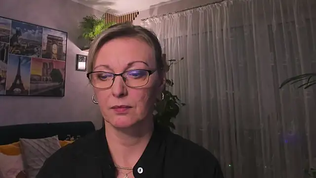 vanessa chat online show from 03-13-25, 08:43