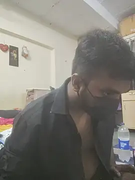 Snapshot of aadi99 chatting on 07-19-26, 04:26 aadi99 online show from 07-19-26, 04:26