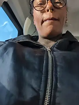 DarkDea online show from 11-20-25, 01:23