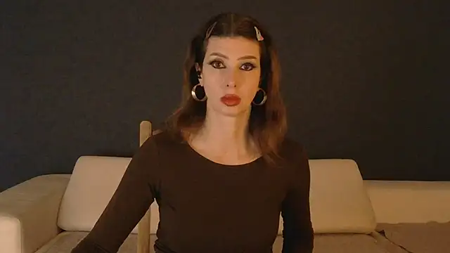 Snapshot of WhiteQueen888 chatting on 10-16-25, 11:51 WhiteQueen888 online show from 10-16-25, 11:51