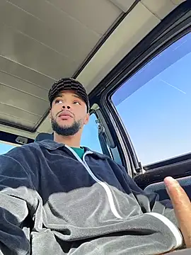 Lionayowe online show from 04-07-26, 12:29