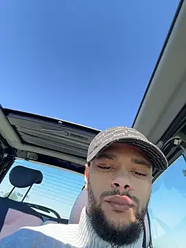 Lionayowe online show from 04-22-26, 12:56