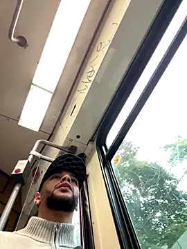 Lionayowe online show from 10-08-25, 04:08