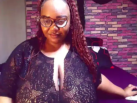 Snapshot of BustySavita chatting on 03-05-25, 03:29 BustySavita online show from 03-05-25, 03:29