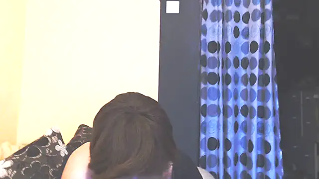 MioritaHard online show from 11-22-25, 01:21