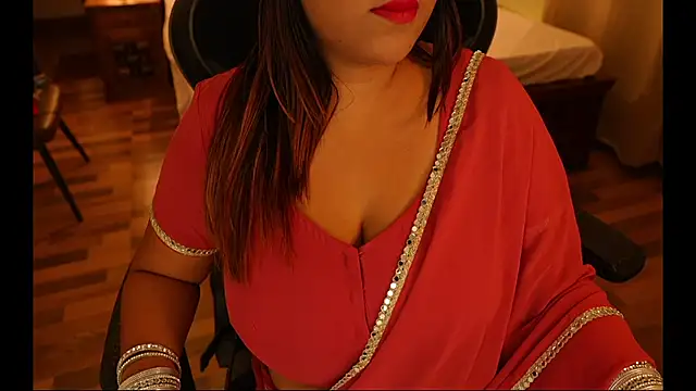 sneha hussy online show from 03-18-26, 02:08