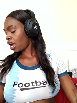 LuciousLips96 online show from 01-14-26, 07:34