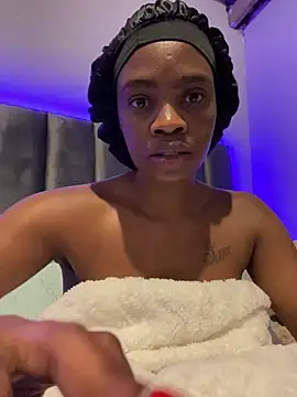 LuciousLips96 online show from 12-20-25, 08:01