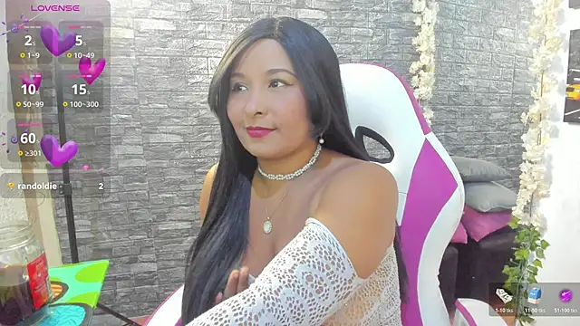 Snapshot of paola_ih chatting on 05-28-26, 01:39 paola ih online show from 05-28-26, 01:39