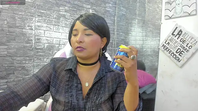 Snapshot of paola_ih chatting on 06-06-26, 09:42 paola ih online show from 06-06-26, 09:42