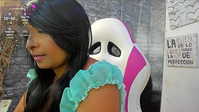 paola ih online show from 07-18-26, 02:14