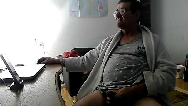 silvio-aus-luzern-CH online show from 06-18-26, 04:11